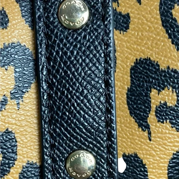 Coach Wild Heart Reversible City Tote Leopard Ocelot - Picture 6 of 13